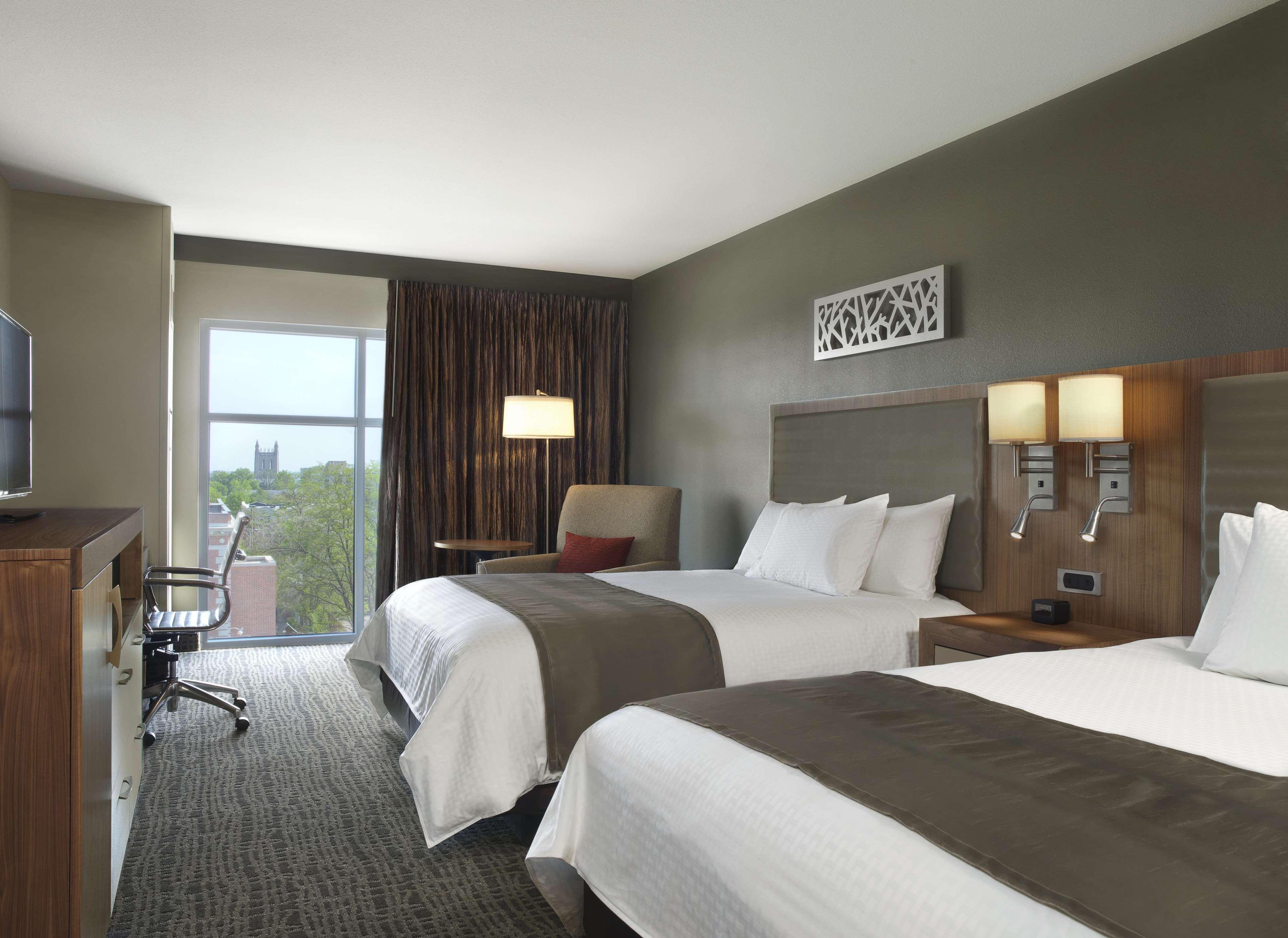 The Broadway Columbia - A Doubletree By Hilton Hotel Екстер'єр фото