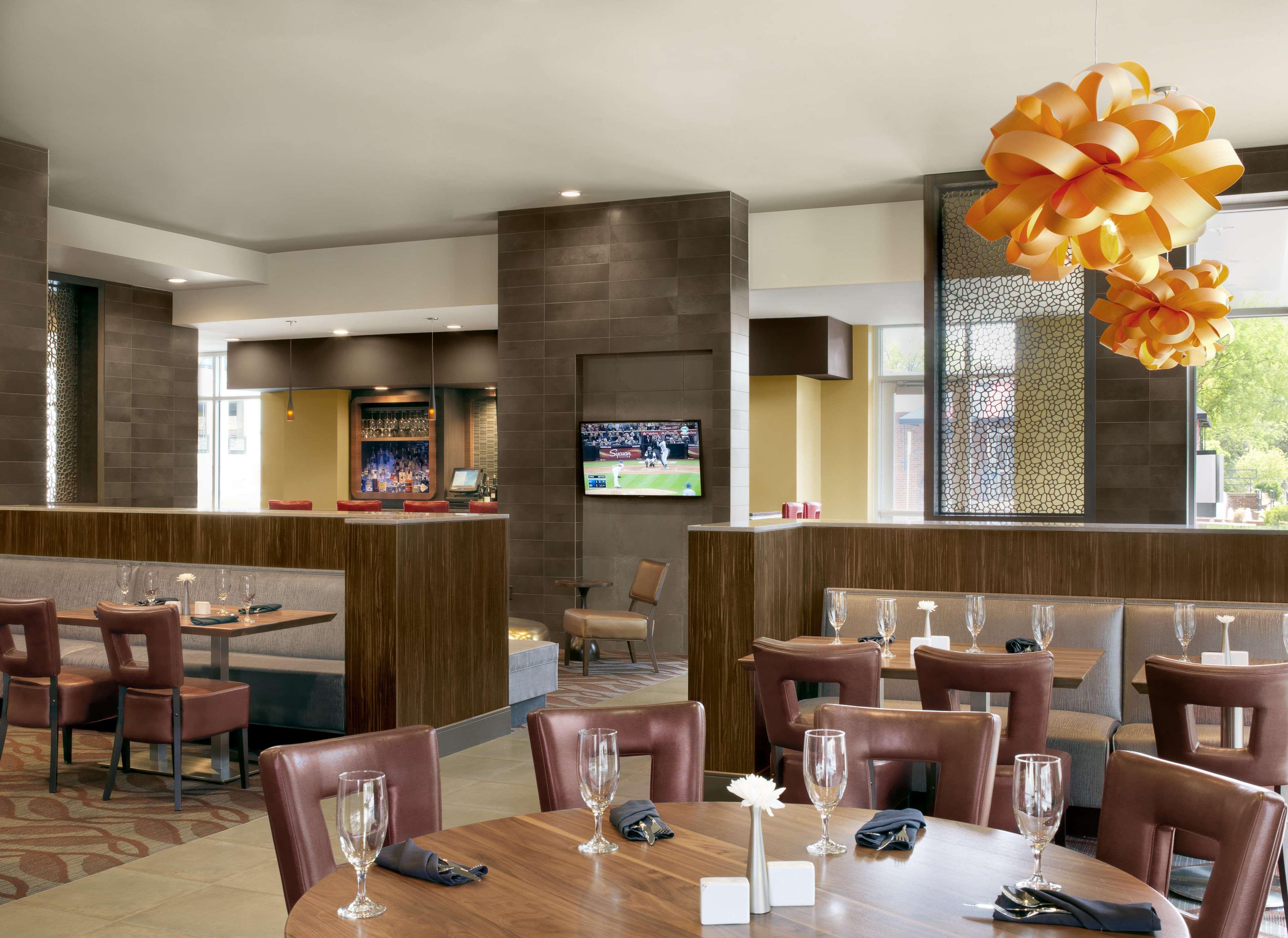 The Broadway Columbia - A Doubletree By Hilton Hotel Екстер'єр фото